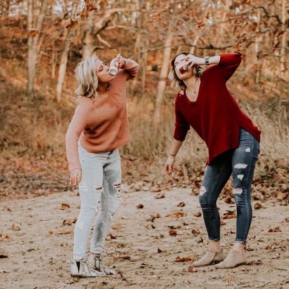 Poshmark profile picture for @whales